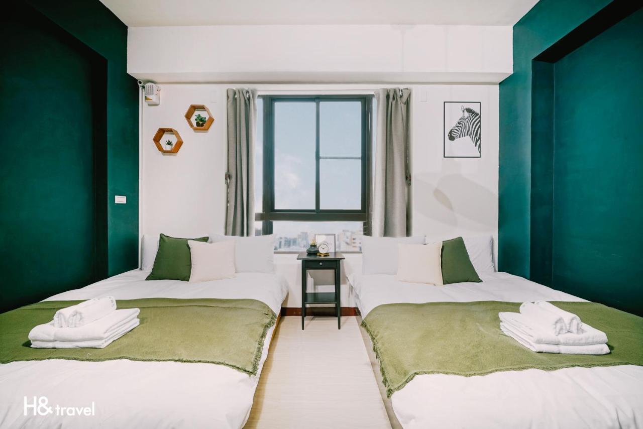 Tainan Sleepie Inn Bagian luar foto